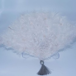 éventail moderne blanche